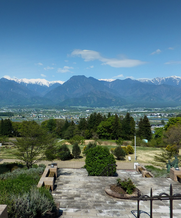 北アルプス展望美術館（池田町立美術館）